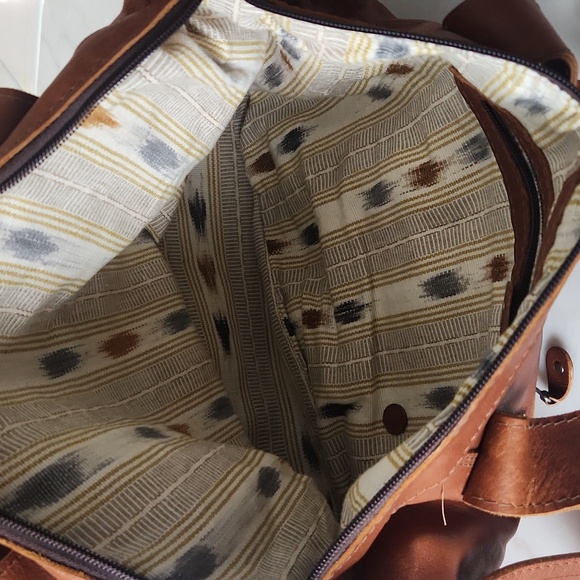 Nena & Co. Brown Leather Bag with Colorful Embroidery - Picture 5 of 12